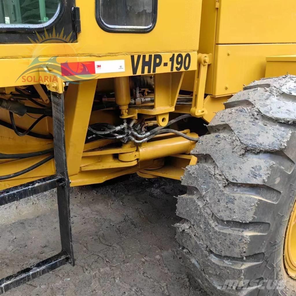 CAT 140 K Greideriai