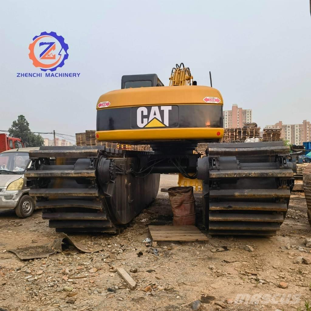 CAT 320 C Amfibiniai ekskavatoriai