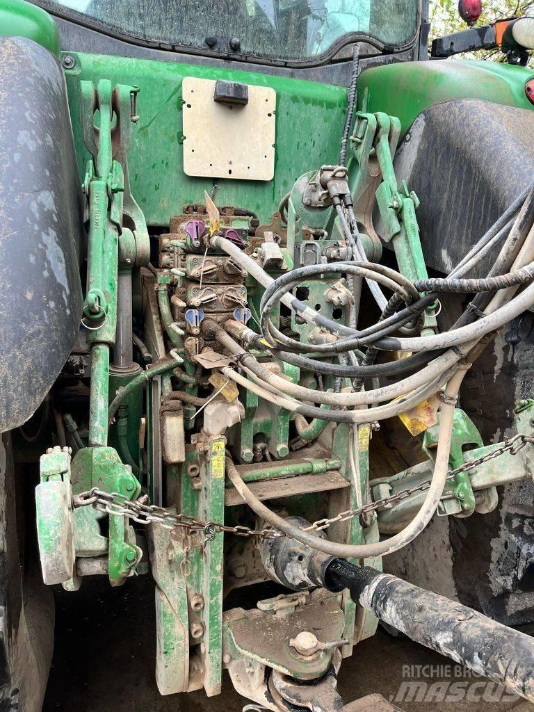 John Deere 7230 R Traktoriai