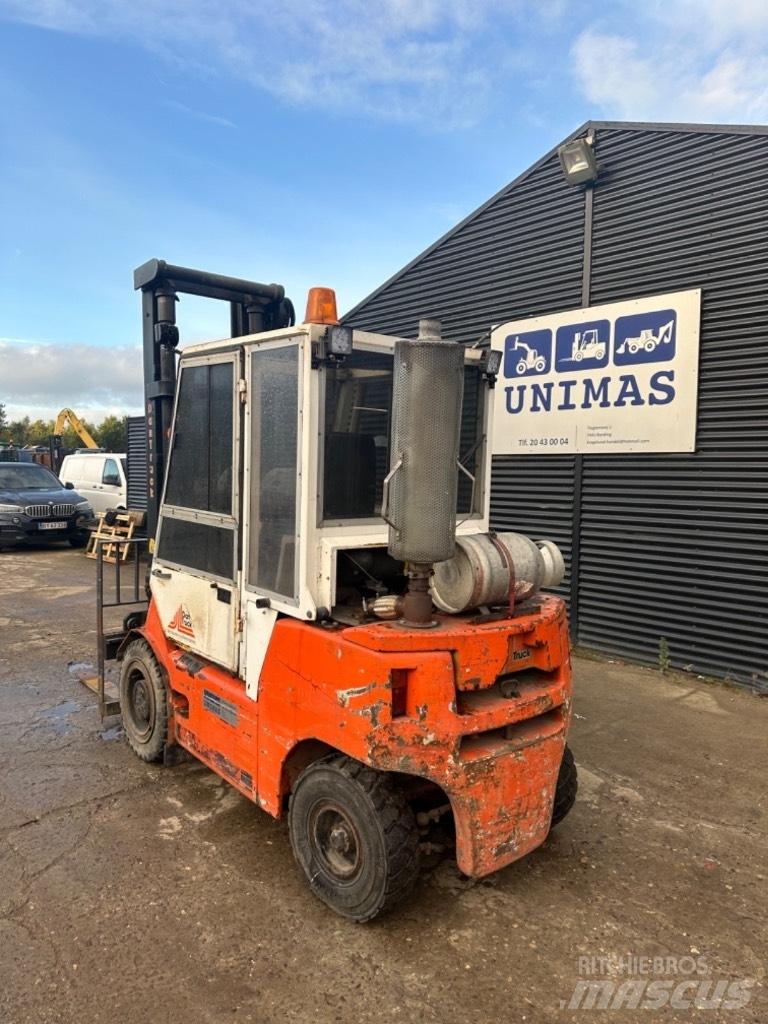 Dantruck 3004 Dyzeliniai krautuvai