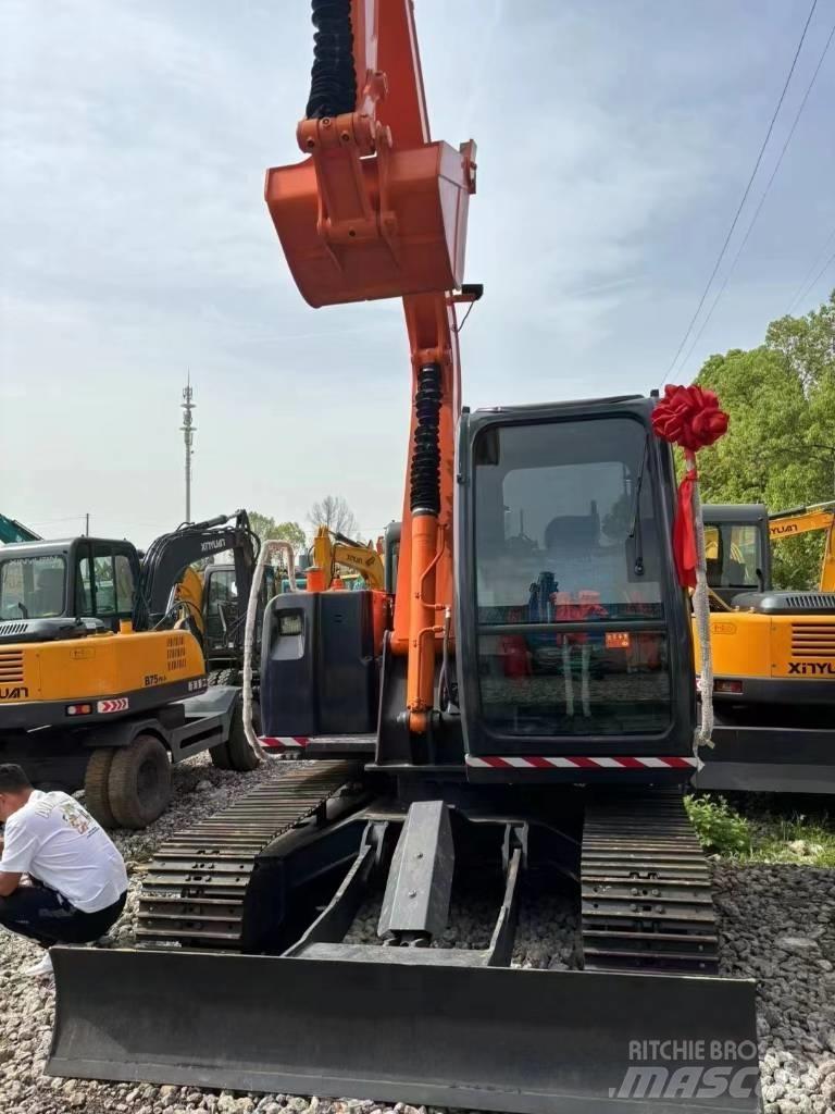 Hitachi ZX 70 Vikšriniai ekskavatoriai