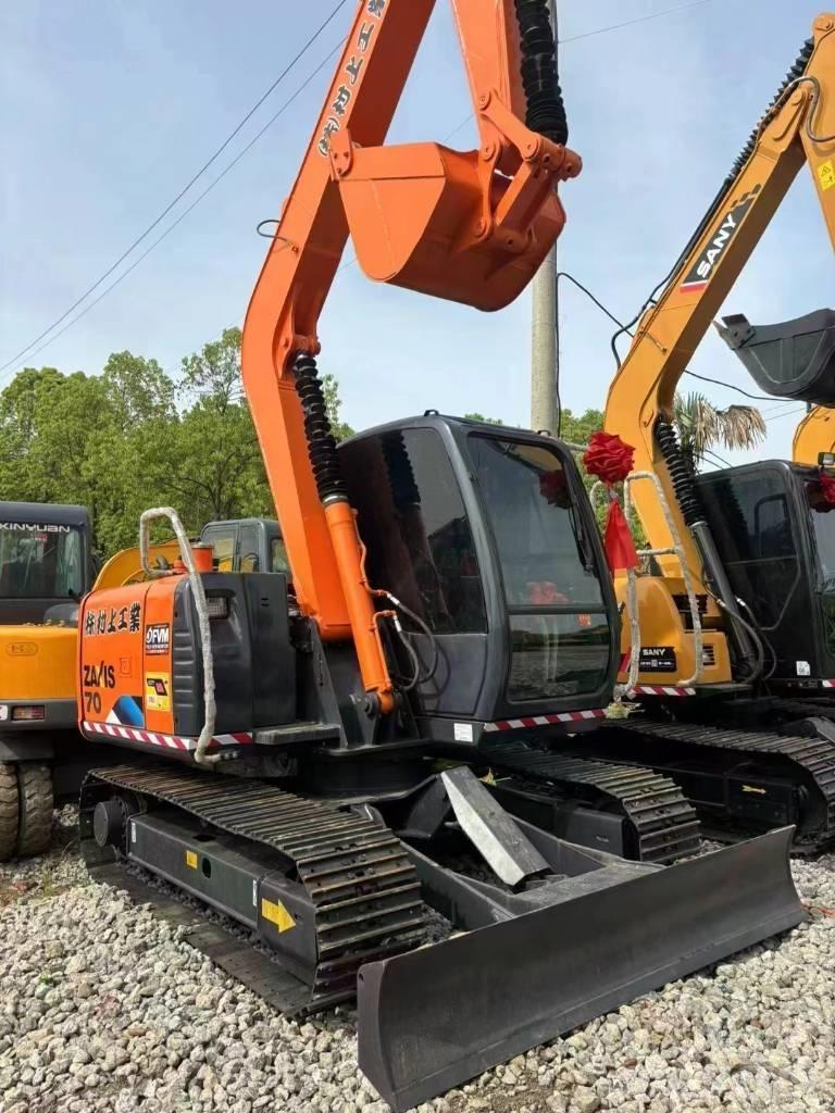 Hitachi ZX 70 Vikšriniai ekskavatoriai