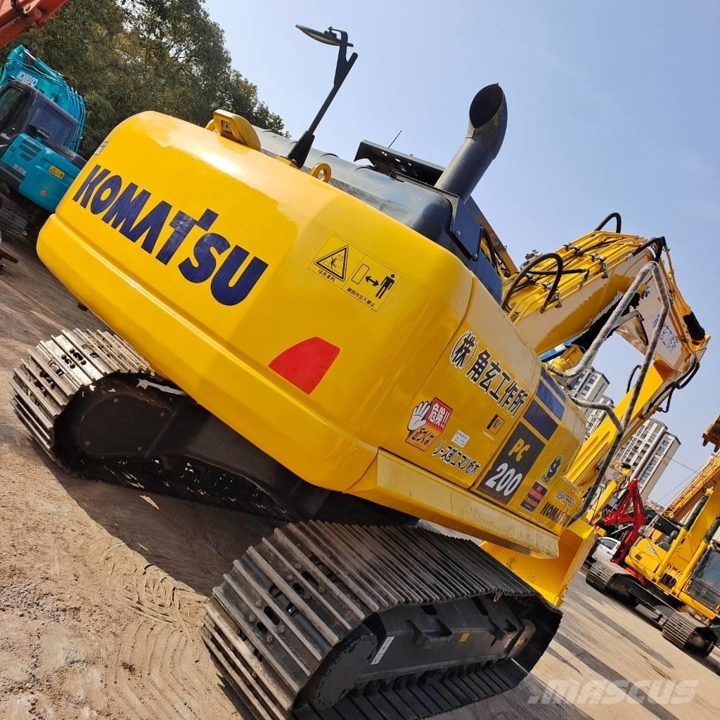 Komatsu PC 200-8 Vikšriniai ekskavatoriai