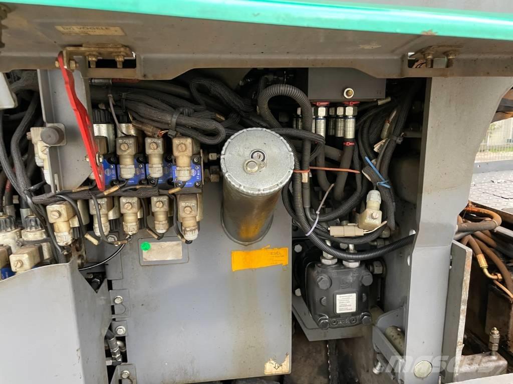 Vögele SUPER 1300-3I Asfalto klotuvai