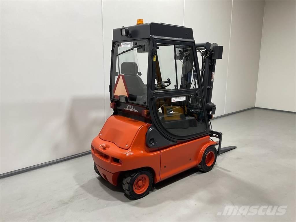 Linde E20P-02 Elektriniai šakiniai krautuvai