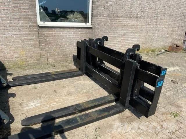 Volvo Palletvorken Naudoti ratiniai krautuvai