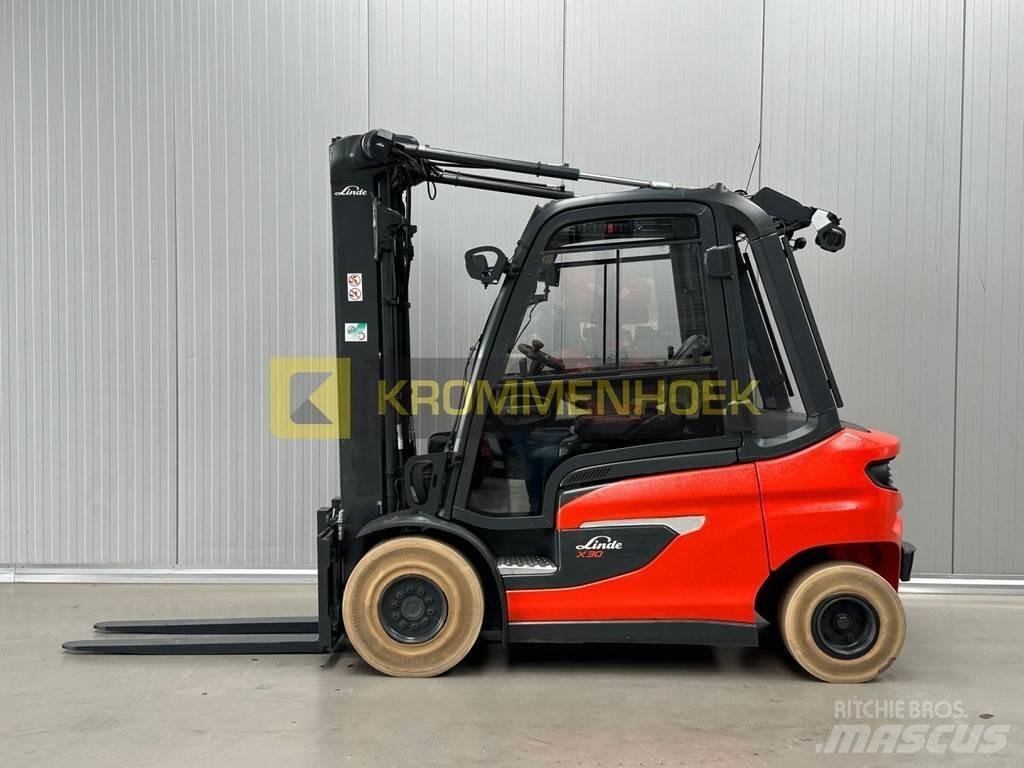 Linde X 30 Elektriniai šakiniai krautuvai