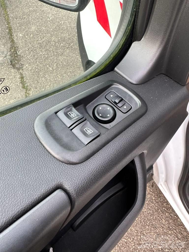 Renault Master Ant priekabų montuojamos kėlimo platformos