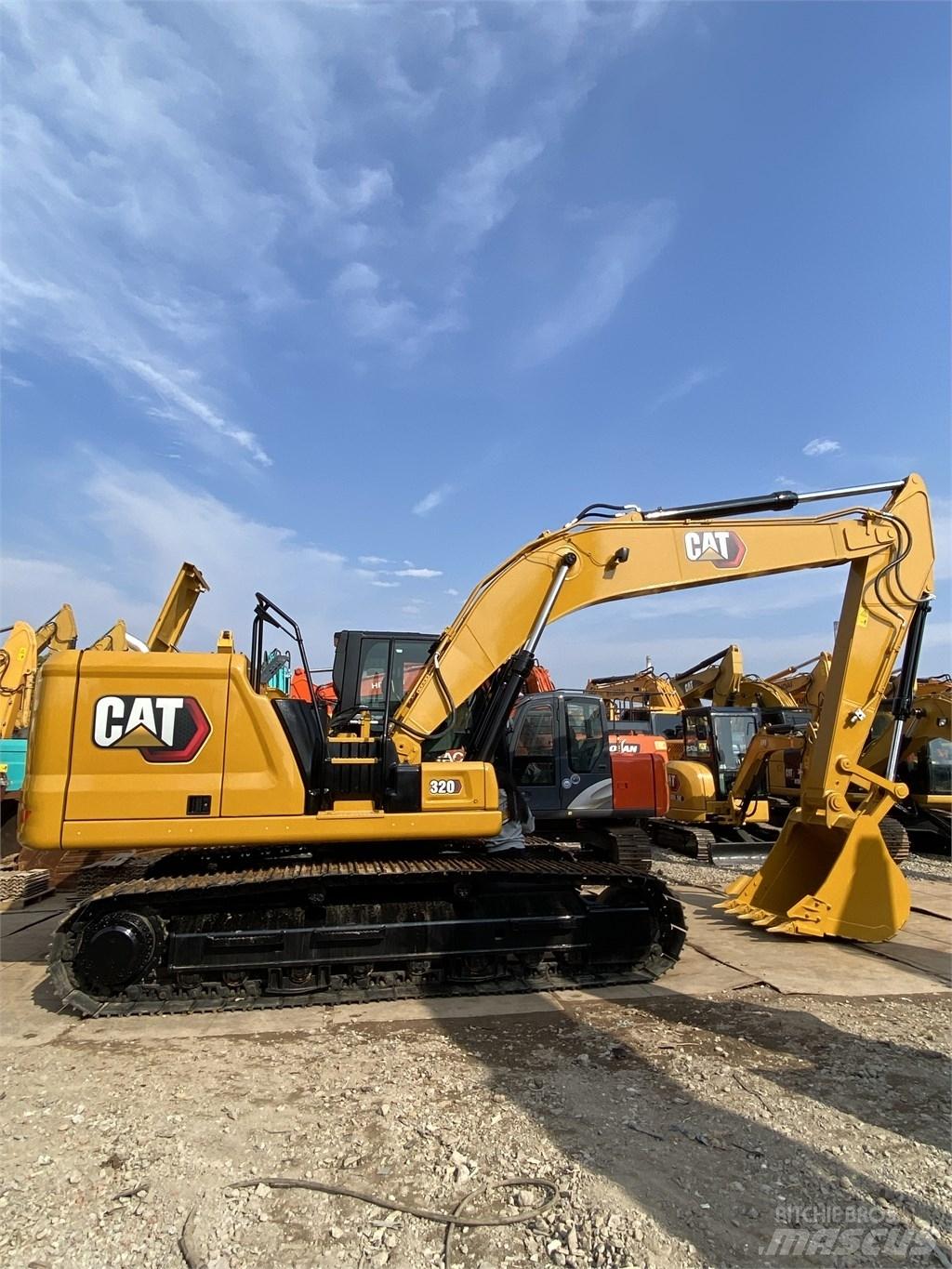 CAT 320 Vikšriniai ekskavatoriai