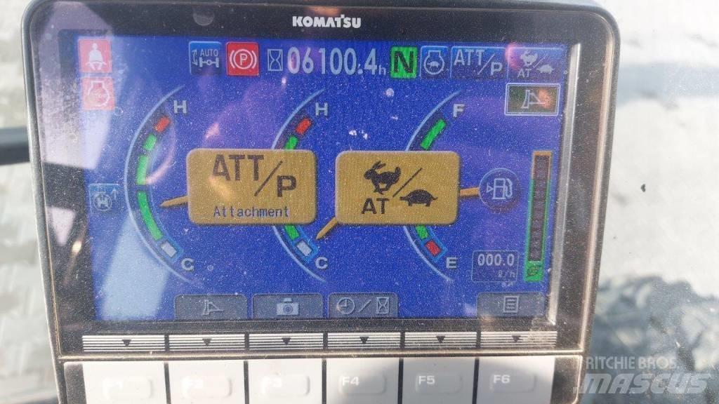 Komatsu PW 148-10 Ratiniai ekskavatoriai