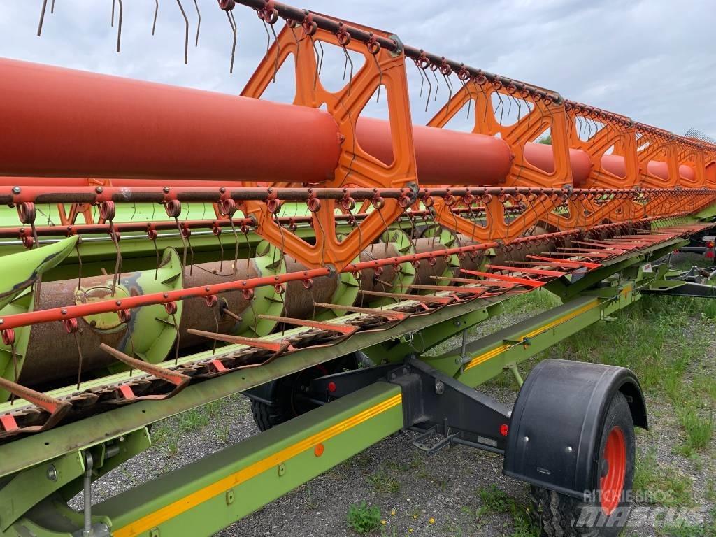 CLAAS C 900 Derliaus nuėmimo kombainų galvos