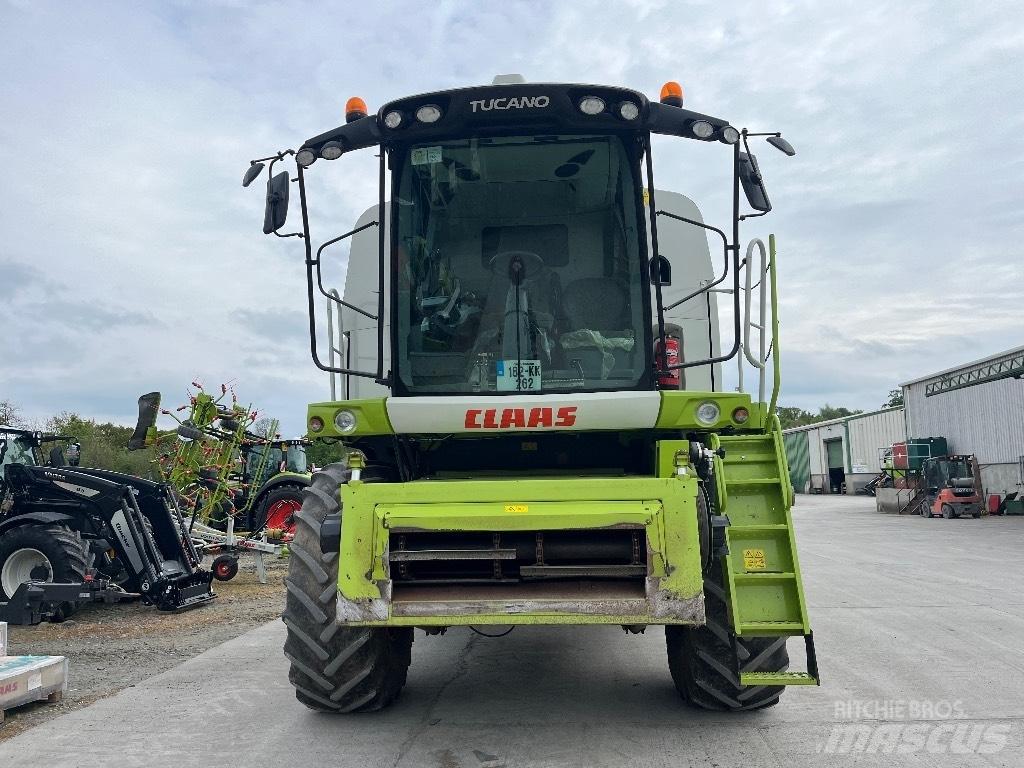 CLAAS Tucano 440 Derliaus nuėmimo kombainai