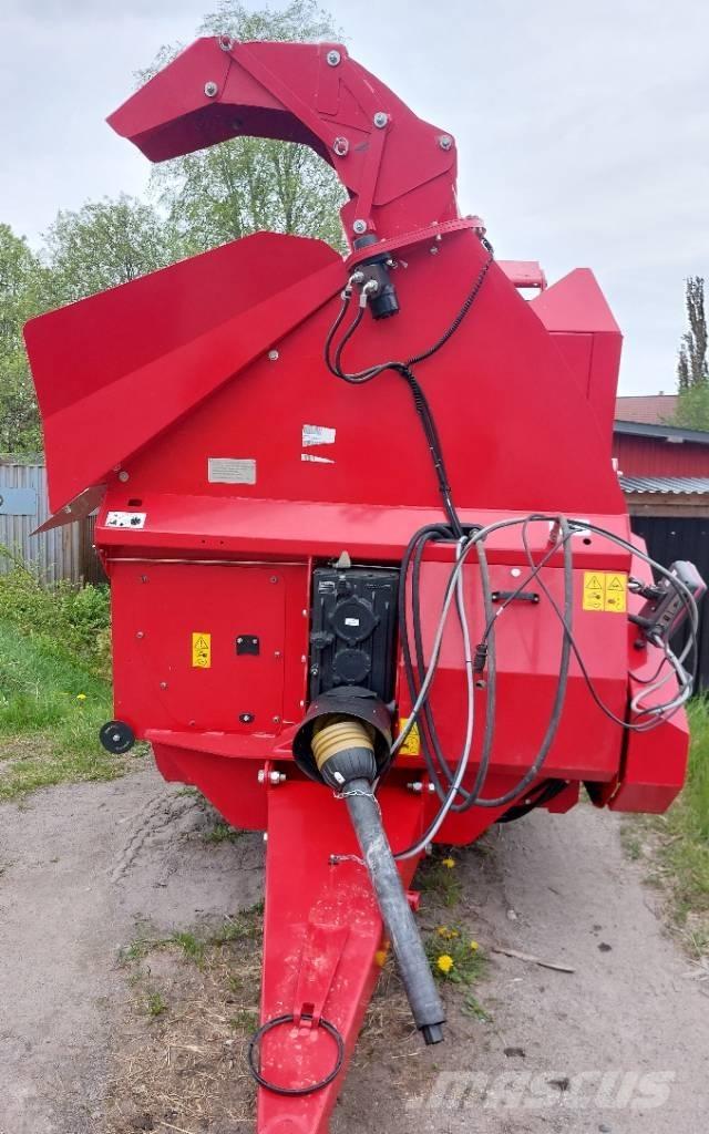 Kverneland 853 Pro Ryšulių smulkinimo, pjaustymo ir išvyniojimo įrenginiai