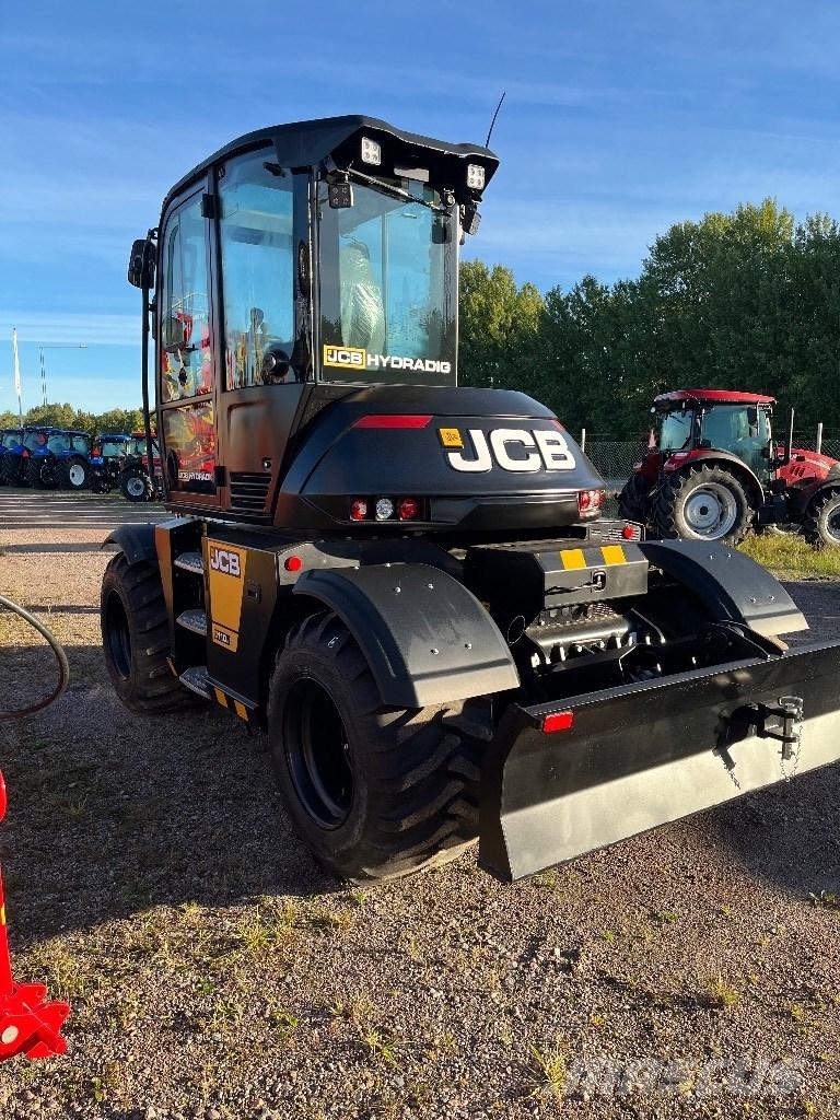 JCB Hydradig 110W Ratiniai ekskavatoriai
