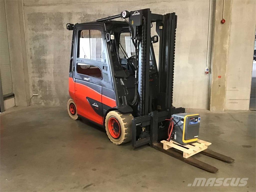 Linde E50HL Elektriniai šakiniai krautuvai