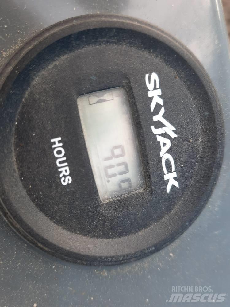 SkyJack SJ 3219 Žirkliniai keltuvai