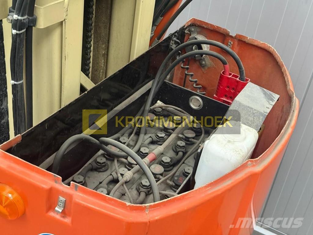 JLG Toucan 800A Kiti keltuvai ir platformos