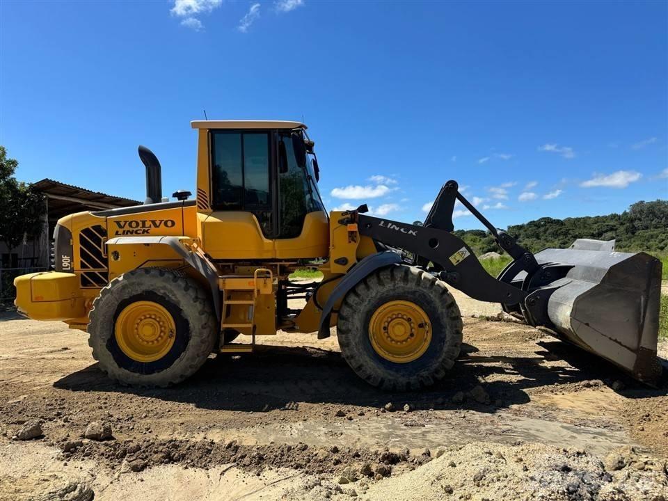 Volvo L 90 F Naudoti ratiniai krautuvai