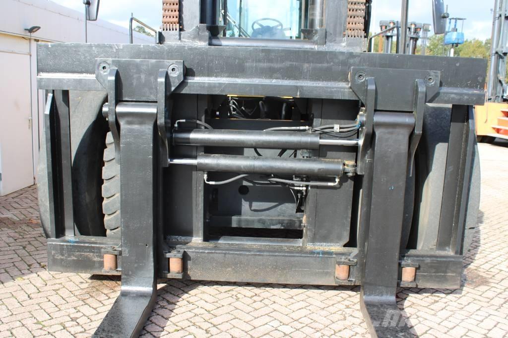 CAT V 800 Dyzeliniai krautuvai