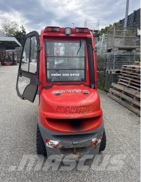Manitou MI 30 D Dyzeliniai krautuvai