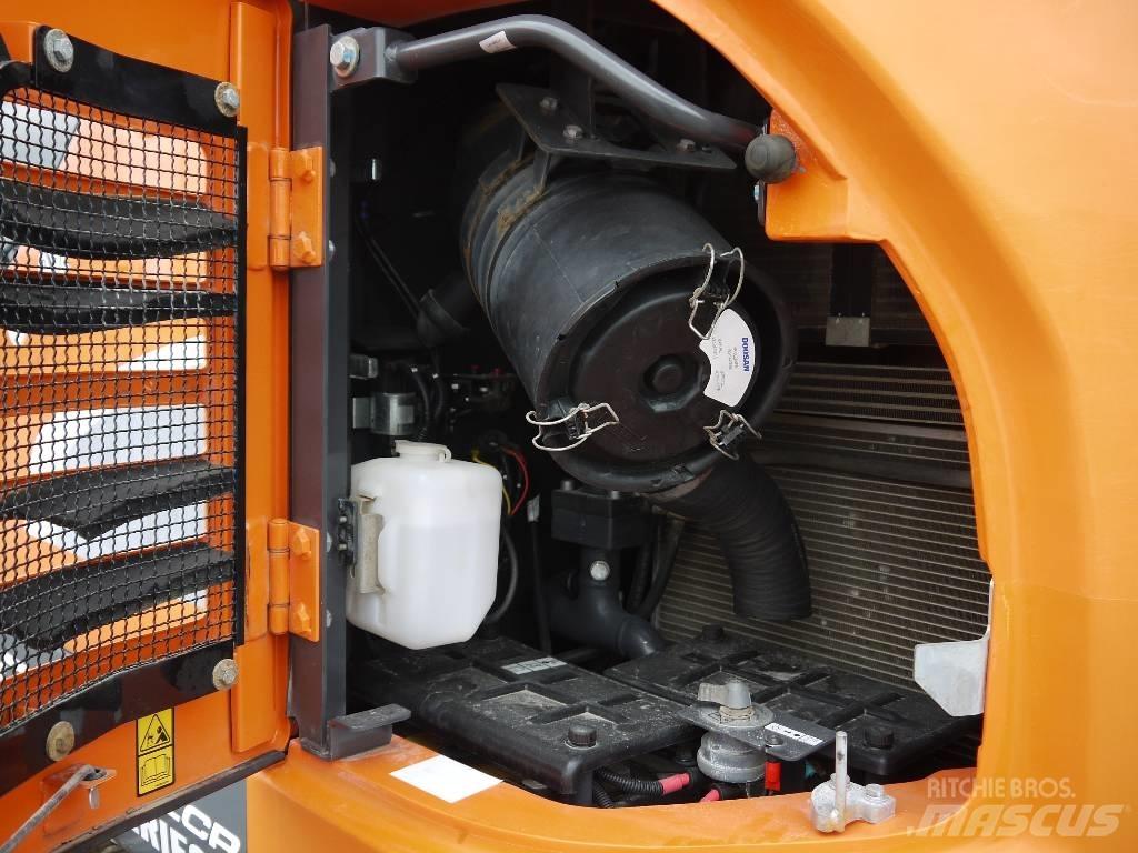 Doosan DX 140 LCR-5 Vikšriniai ekskavatoriai