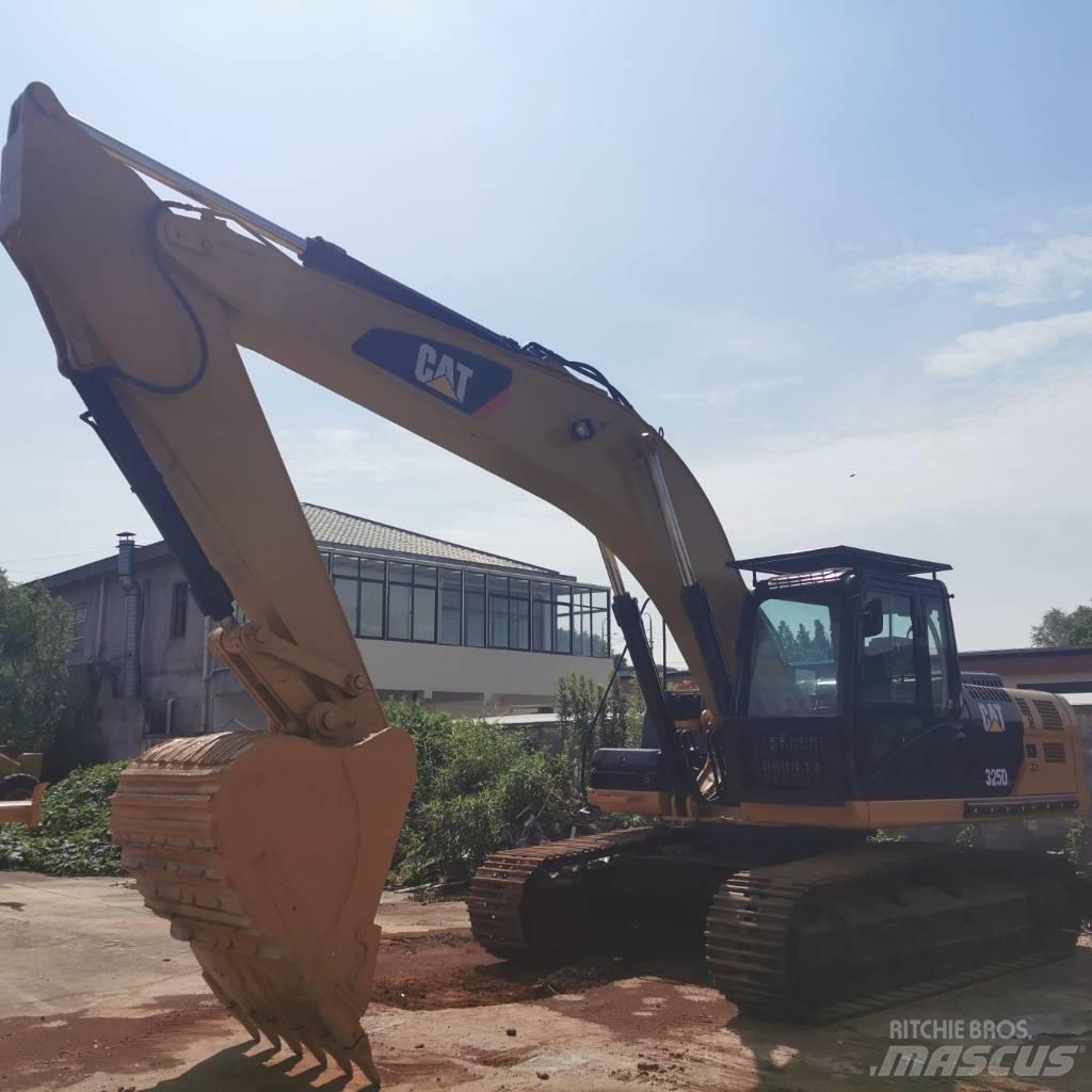CAT 325DL Vikšriniai ekskavatoriai