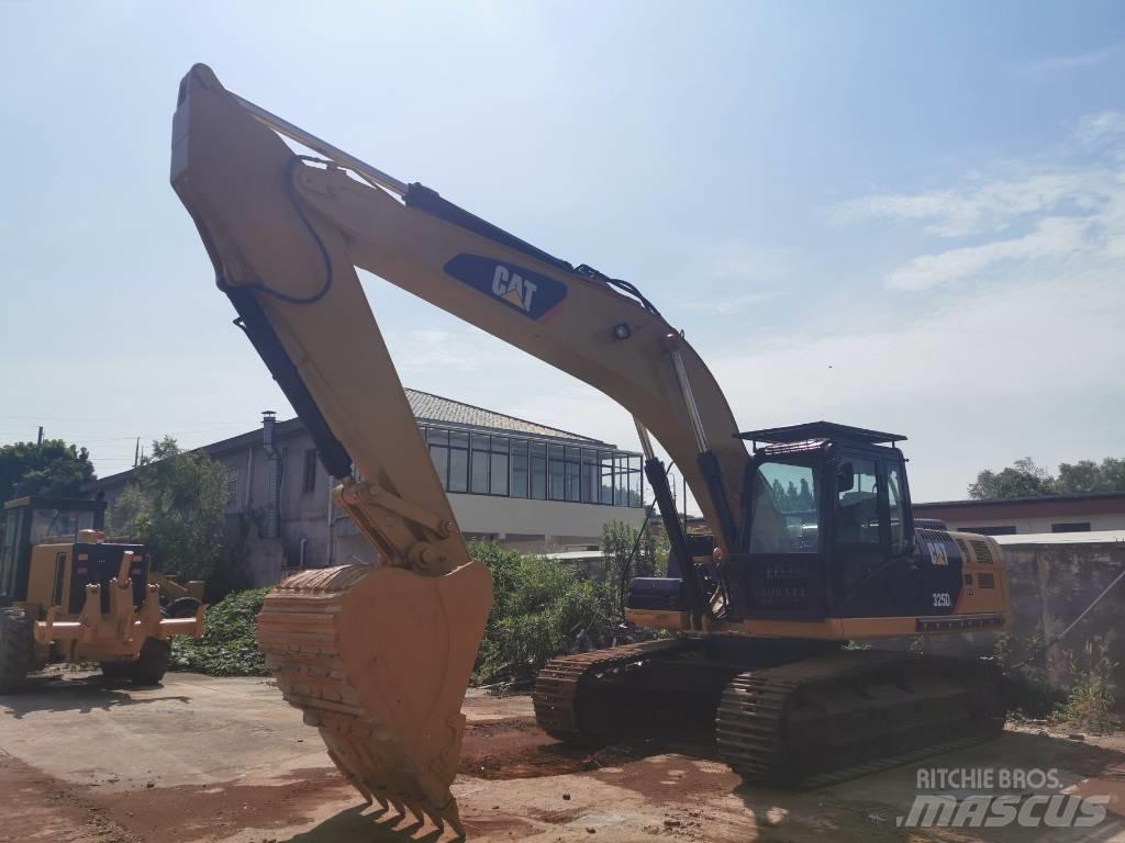 CAT 325DL Vikšriniai ekskavatoriai