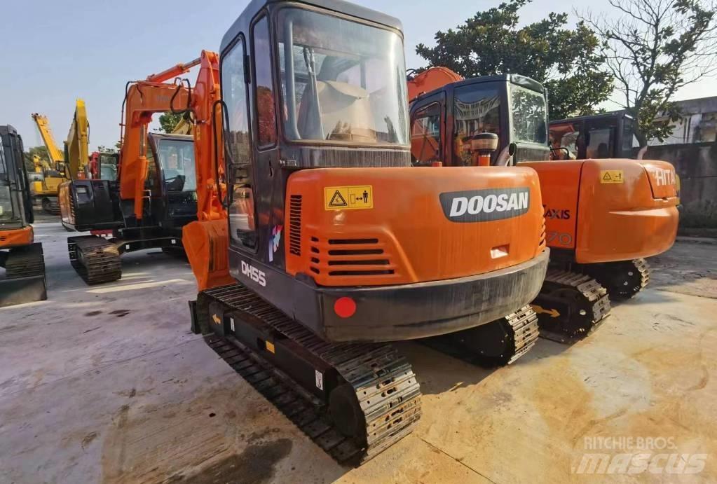 Doosan DH55 Vikšriniai ekskavatoriai