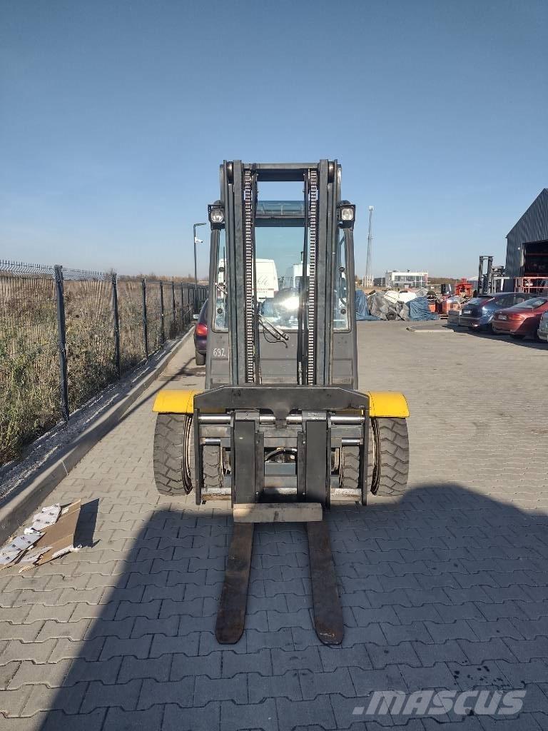 Jungheinrich TFG 430 LPG (dujiniai) krautuvai