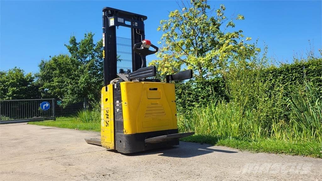 Yale MS15X 2017 Savaeigiai rietuvai
