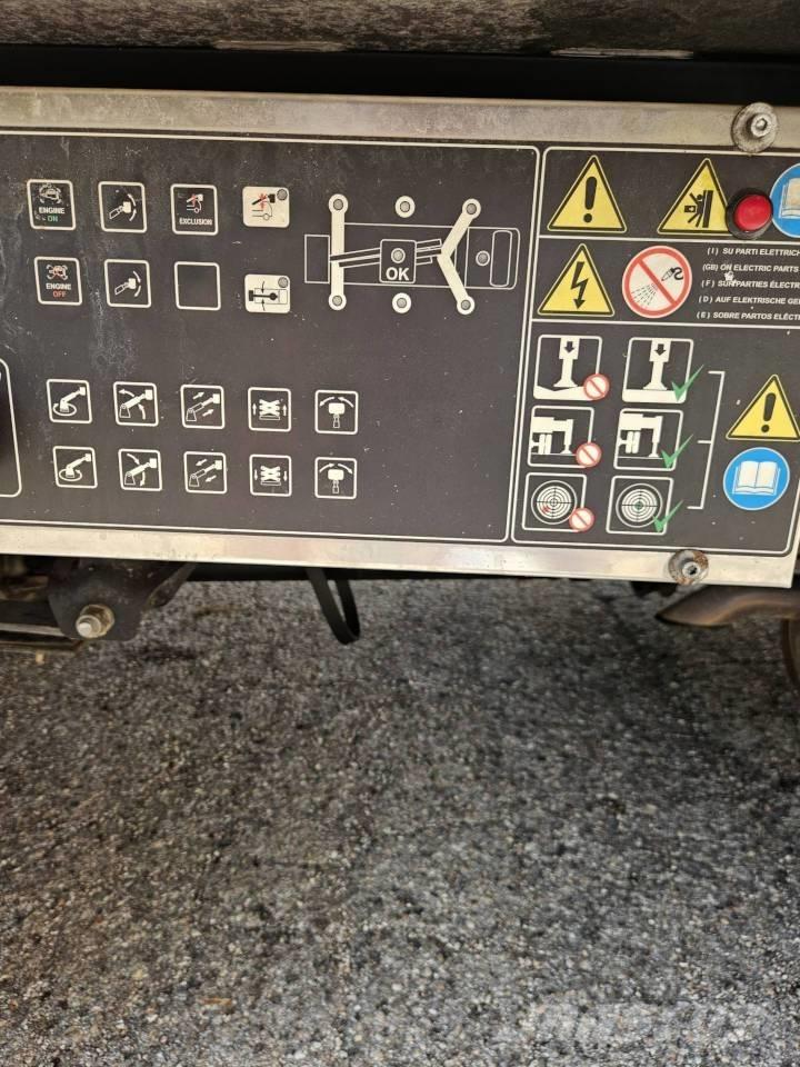 Isoli PNT 205 NH Ant vilkikų montuojamos kėlimo platformos