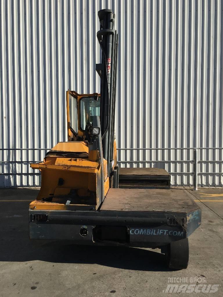 Combilift C5000SL Krautuvai su pakrovimu iš šonų