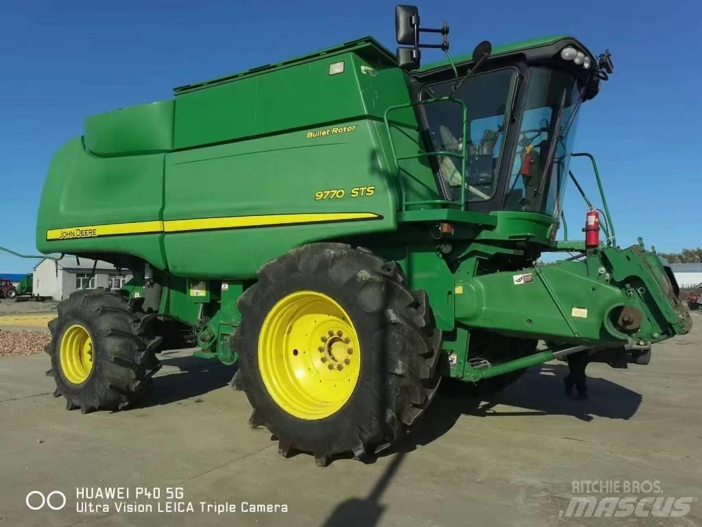 John Deere 9770 STS Derliaus nuėmimo kombainai
