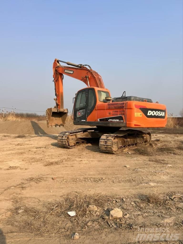 Doosan DX225LC-9C Vikšriniai ekskavatoriai