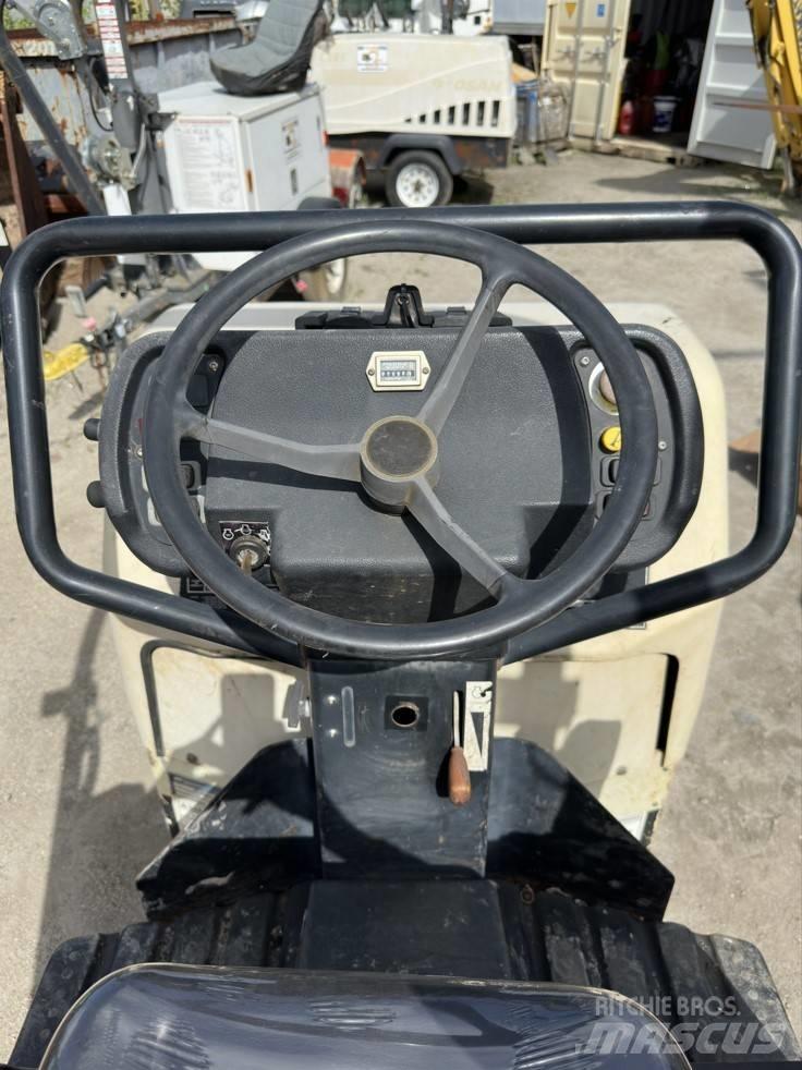 Ingersoll Rand DD 16 Gruntiniai volai