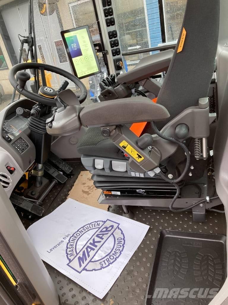 Volvo L 90 H Naudoti ratiniai krautuvai