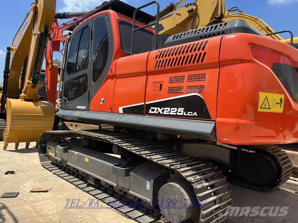 Doosan DX225 Vikšriniai ekskavatoriai