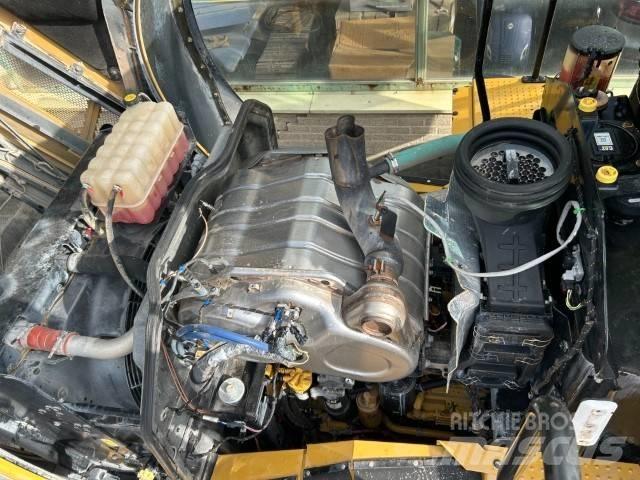 CAT 962 M Naudoti ratiniai krautuvai