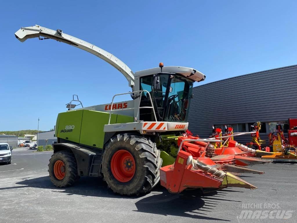 CLAAS JAGUAR 830 Pašarų kombainai