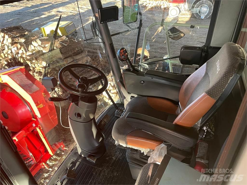 CLAAS JAGUAR 830 Pašarų kombainai