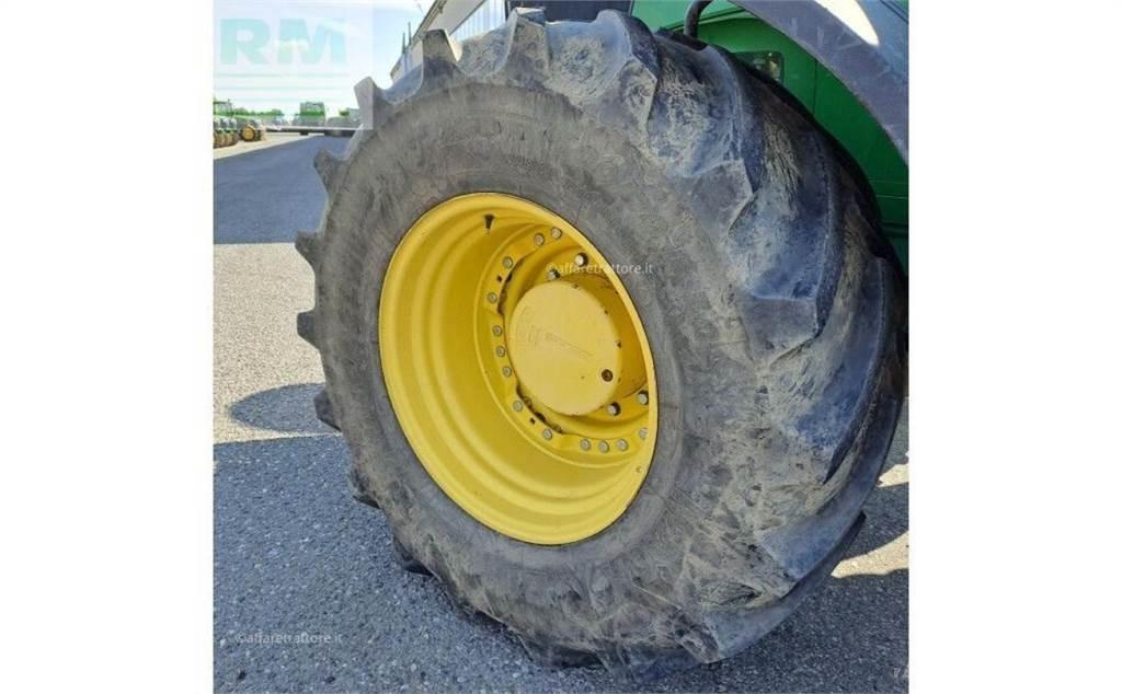John Deere 7310 Traktoriai