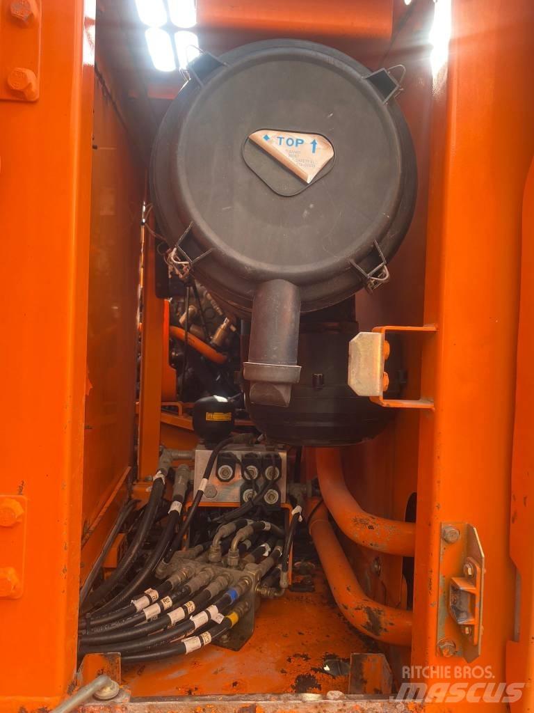 Doosan DX 180 LC Vikšriniai ekskavatoriai