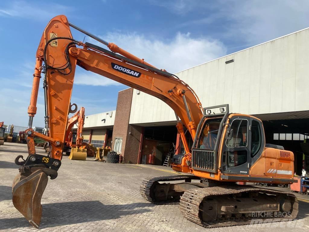 Doosan DX 180 LC Vikšriniai ekskavatoriai