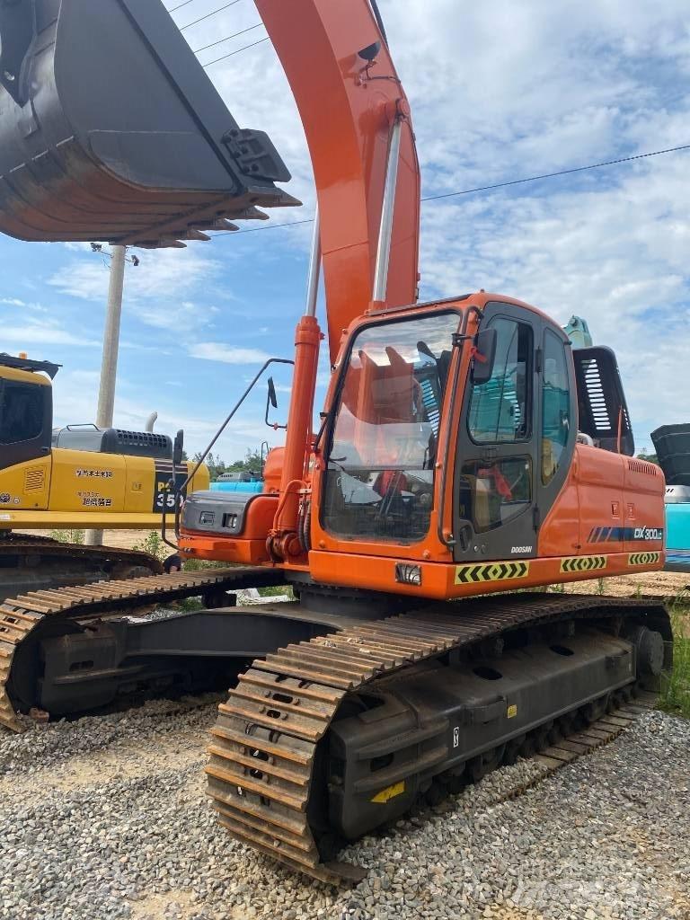 Doosan DX 300 LC Vikšriniai ekskavatoriai