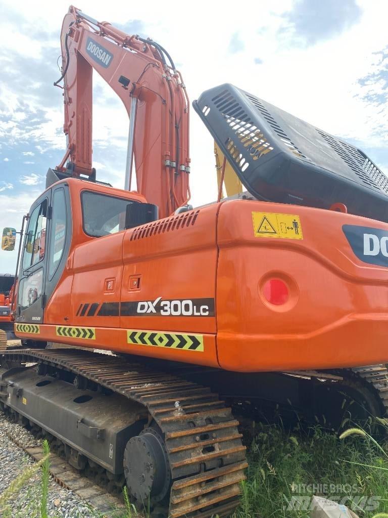 Doosan DX 300 LC Vikšriniai ekskavatoriai