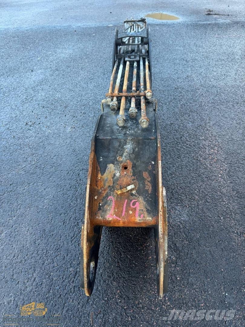 Komatsu 105F Medienos transportavimo mašinų kranai