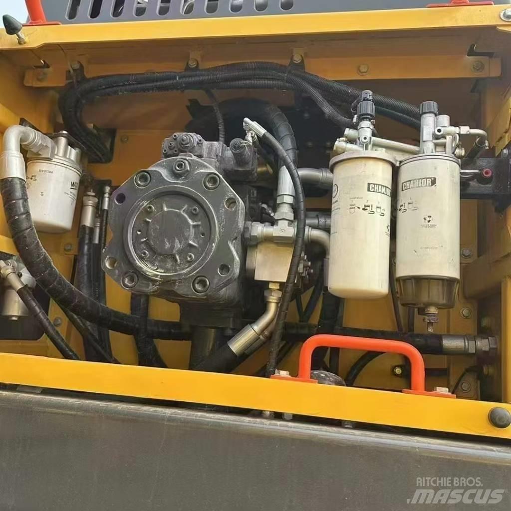 Volvo 480D Vikšriniai ekskavatoriai