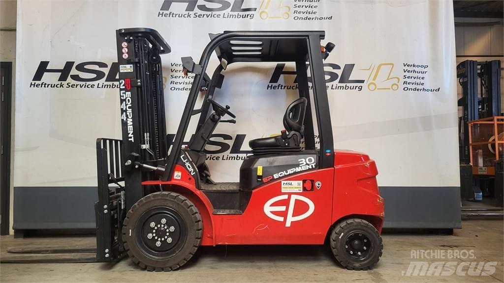  EFL303-S 2023 (demo) Elektriniai šakiniai krautuvai