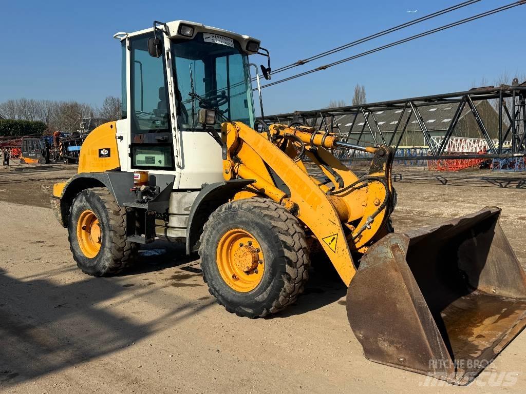 Liebherr L 509 Naudoti ratiniai krautuvai