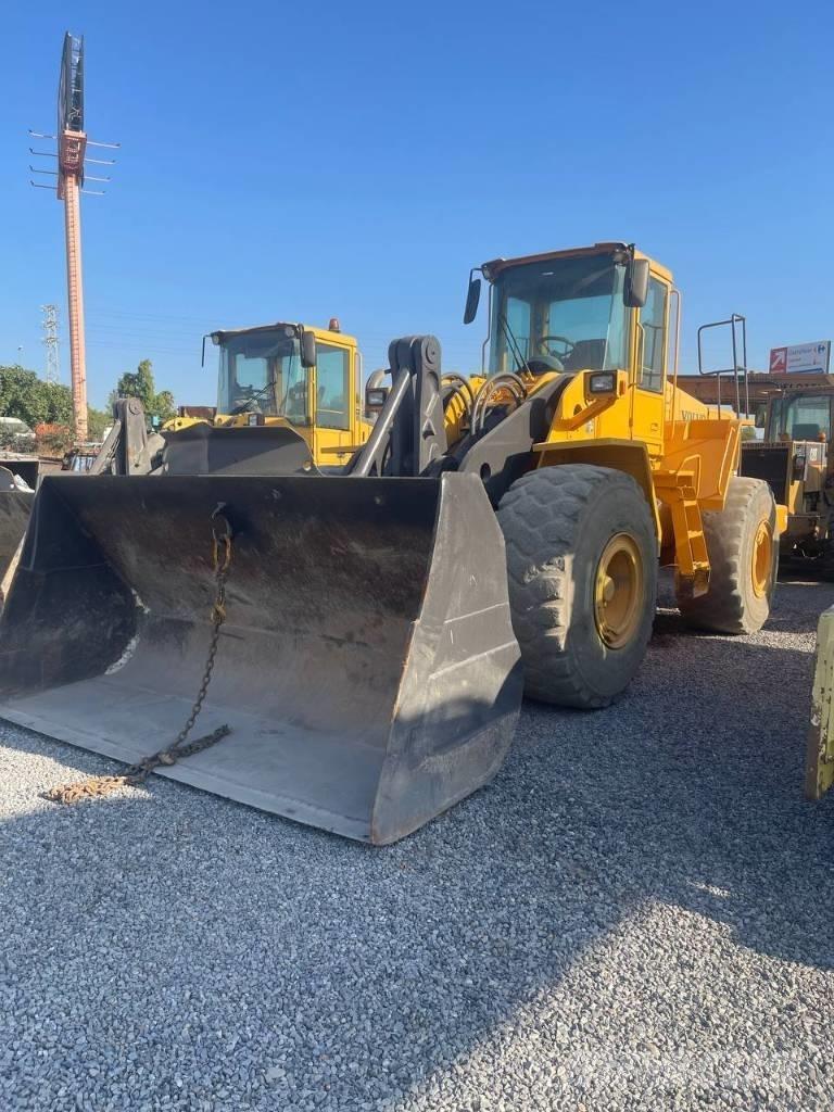 Volvo L 180 E Naudoti ratiniai krautuvai